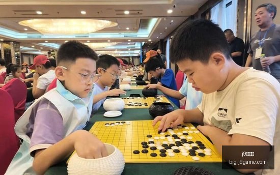 年度风之篇,章完结篇,学园魅影,j9九游会官网,j9九游会直播,j9九游会下载,j9九游会娱乐,j9九游会互动体验