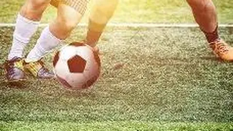 中超风云再起！胡荷韬关键进球遭无视，徐正源现场爆发，蓉城教练团队遭遇争议黄牌风暴！