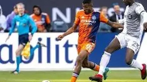 天津女排半决赛激战正酣：副攻战术升级，三大主攻全力出击